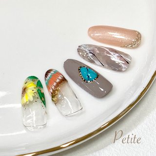 夏 ピーコック ボタニカルのネイルデザイン ネイルブック
