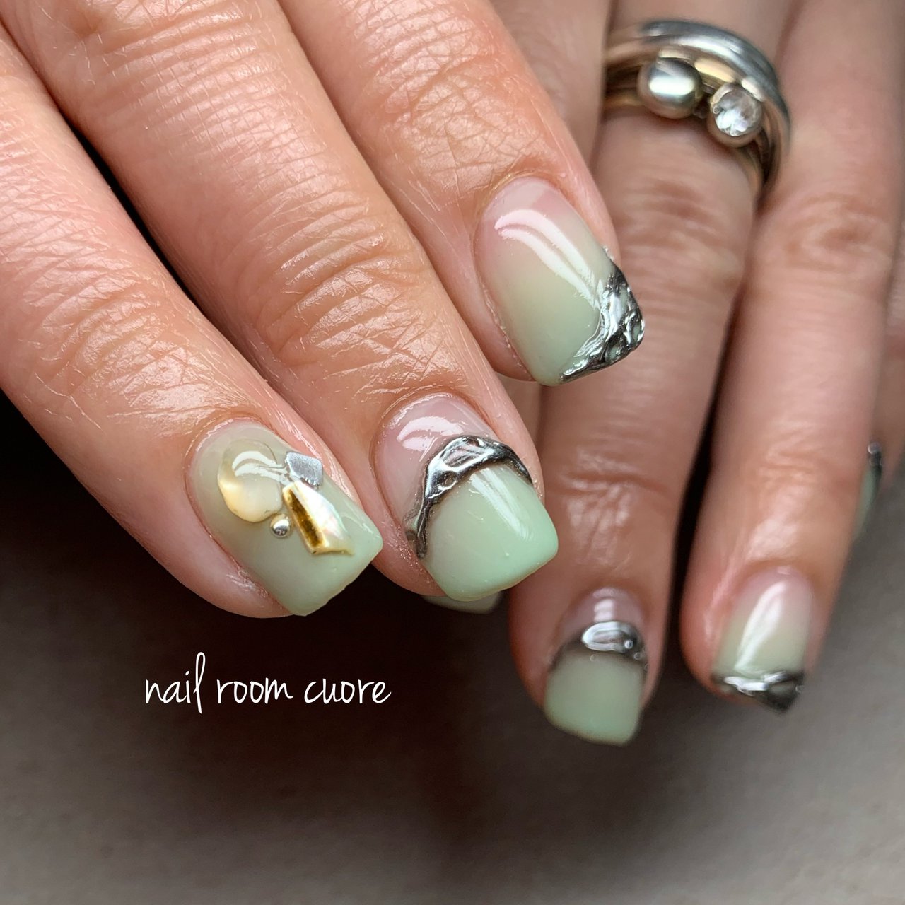 オールシーズン ハンド シンプル ミラー ミディアム Nailroom Cuore 松尾典子のネイルデザイン No ネイルブック