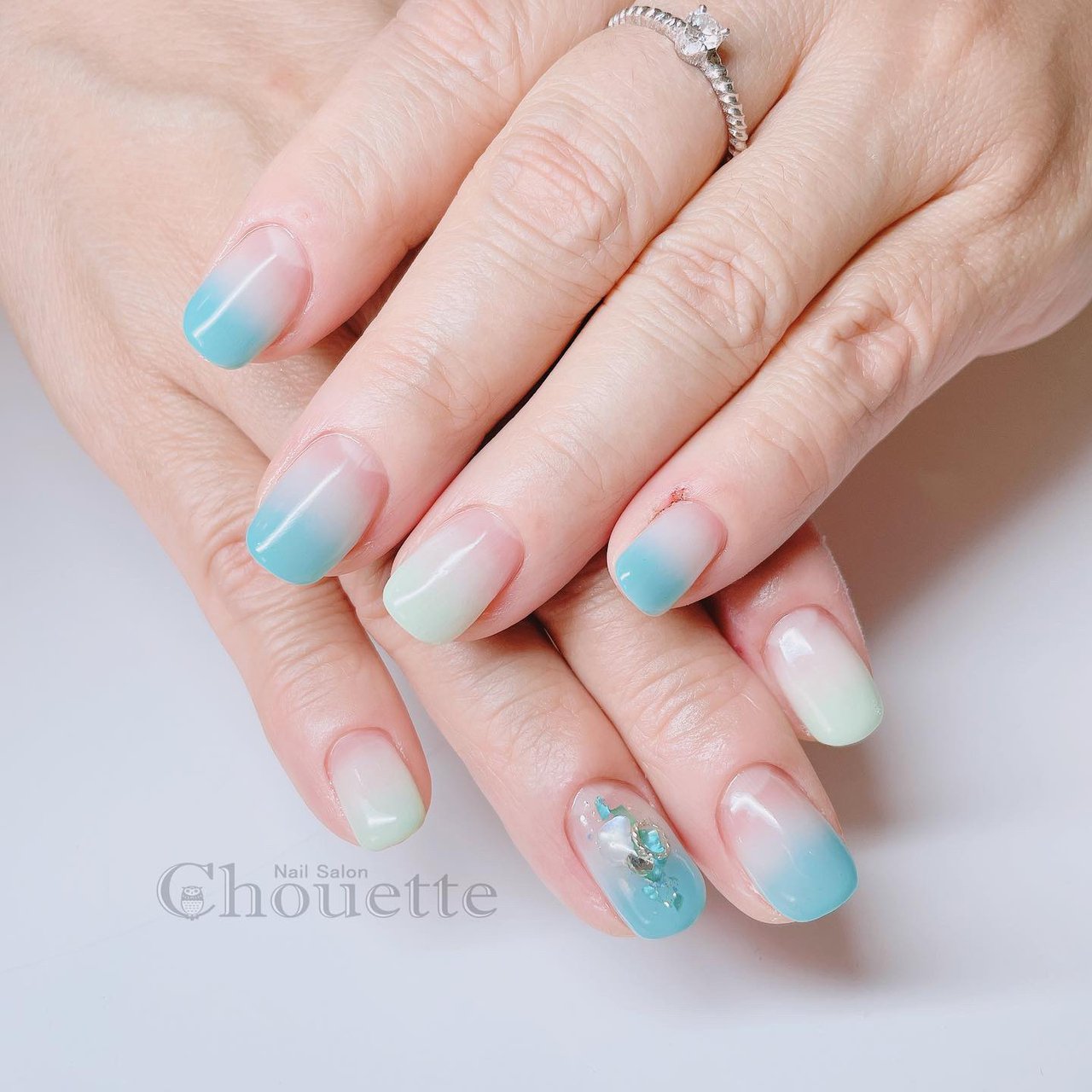 春 夏 オールシーズン 海 ハンド Yuko Nail Chouetteのネイルデザイン No ネイルブック