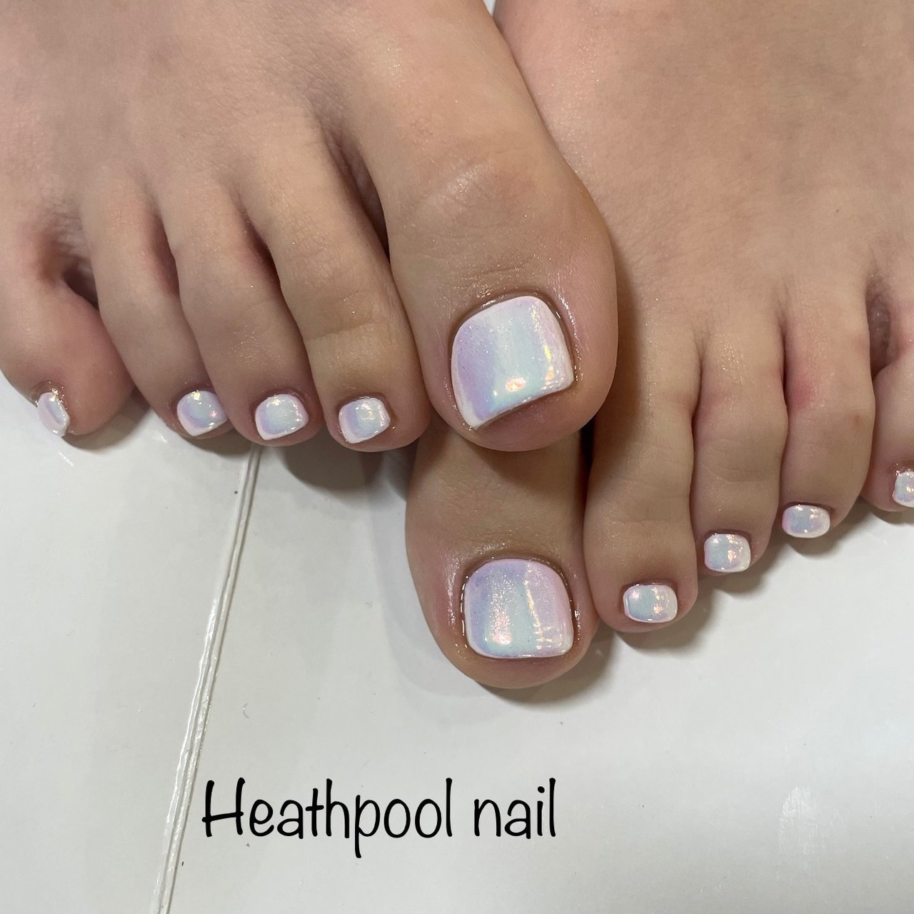 フット ワンカラー ミラー ホワイト ジェルネイル Heathpoolnailのネイルデザイン No ネイルブック