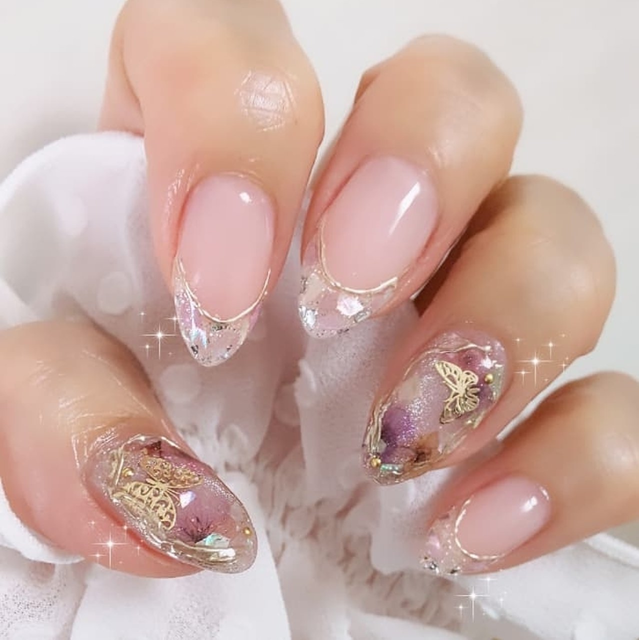 035】ネイルチップ マグネットフレンチ 初夏ネイル ミラーネイル