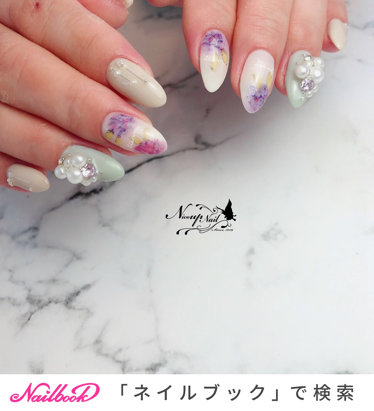 梅雨/ハンド/ビジュー/フラワー/パール - Nico up Nail -ニコアップネイル-のネイルデザイン[No.6361071]｜ネイルブック