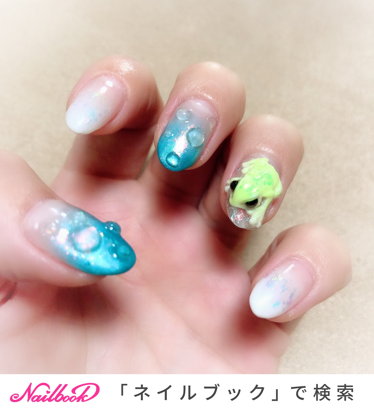 mmちゃん 青色グラデーションデザイン Maju | スカルプ（L~LL） 青白お任せ💅🏻💎 #アクリルスカルプ