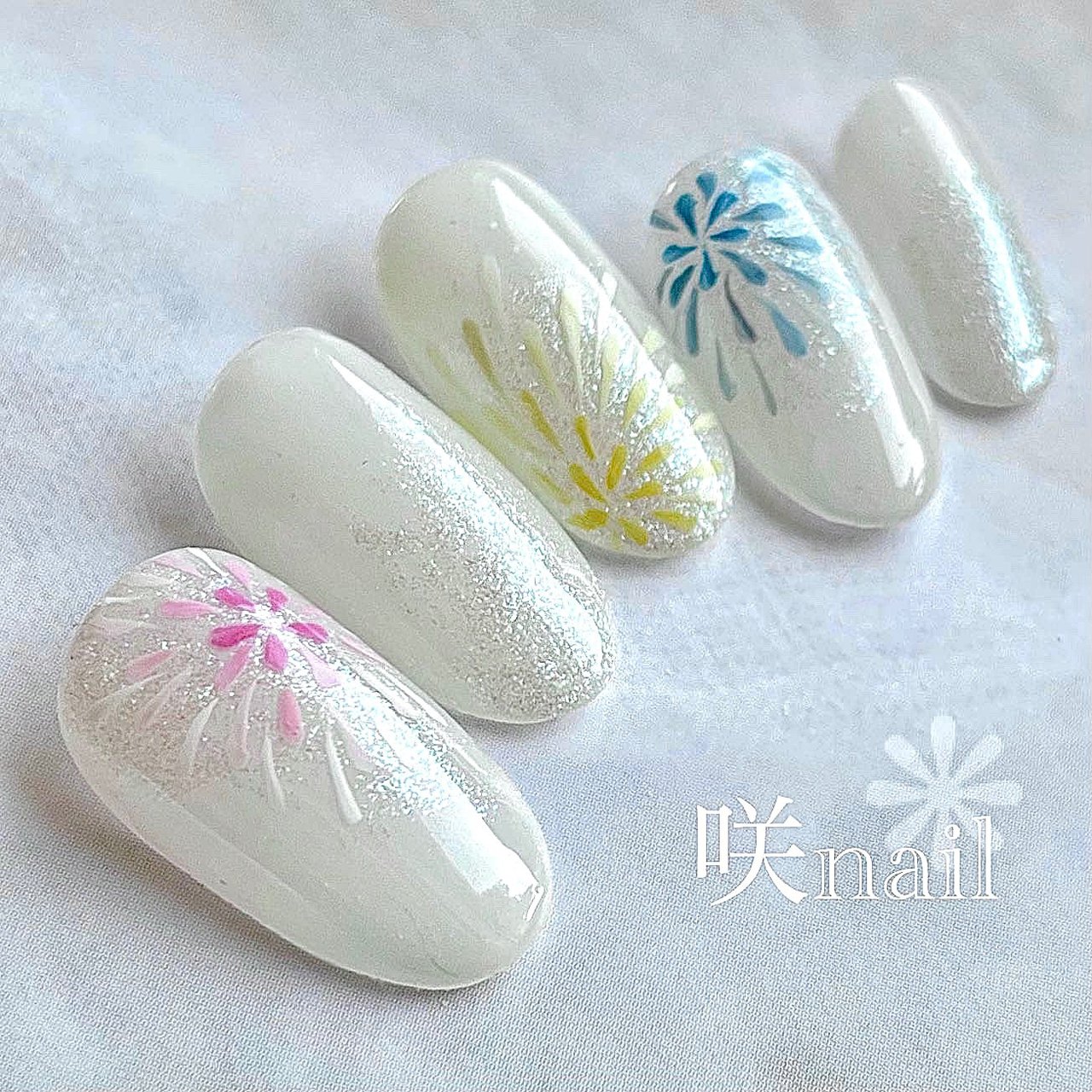夏 海 浴衣 デート ハンド 咲nail サキネイル のネイルデザイン No ネイルブック