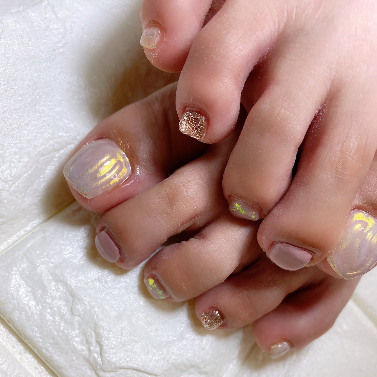 梅雨 フット ラメ ワンカラー 3d Nailsalon Sireneのネイルデザイン No ネイルブック