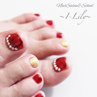 ボルドー ゴールド ペディキュアのネイルデザイン ネイルブック