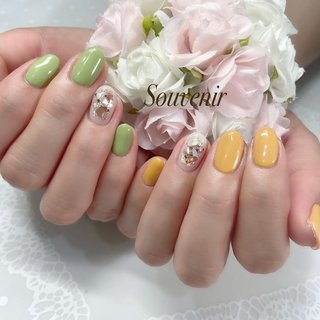 色違いのネイルデザイン ネイルブック