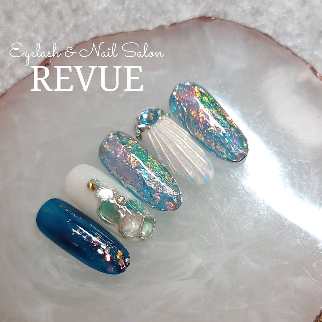 再制作中……】キラキラブルー系オーロラフィルムシェル埋め込み
