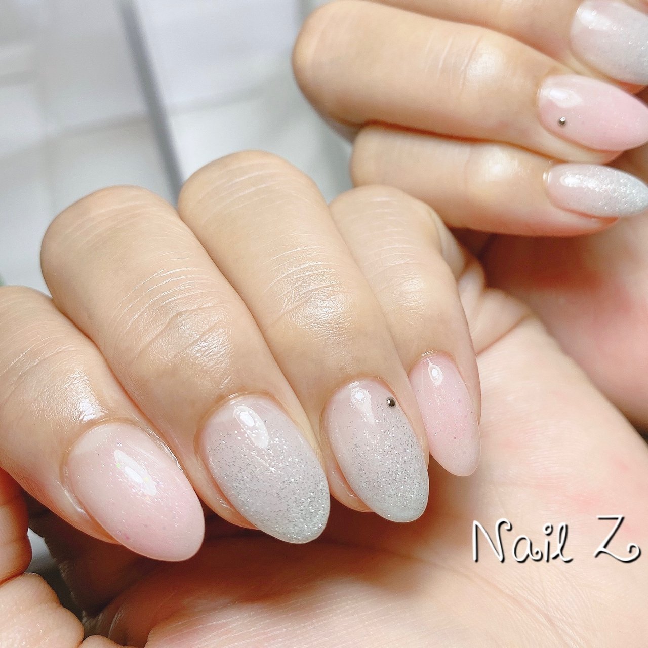 ハンド グラデーション ミディアム ピンク 水色 Nail Z ネイルジー のネイルデザイン No ネイルブック