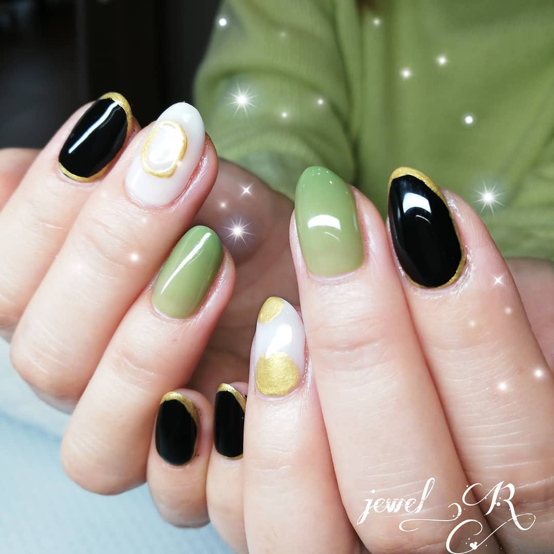 ハンド エスニック タイダイ ホワイト グリーン Nailsalon Jewelのネイルデザイン No ネイルブック