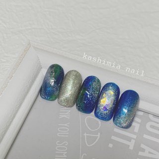 夜空をイメージしたデザイン🌙七夕ネイルにも💓 シアーカラーを何層にも重ねて奥行きのある仕上がり✨
#夜空 #七夕 #宇宙 #地球 #星 #天の川 #キラキラ #マグネット #夏 #梅雨 #七夕 #パーティー #ハンド #ラメ #ニュアンス #マグネット #オーロラ #ギャラクシー #ミディアム #ネイビー #パープル #シルバー #ジェルネイル #ネイルチップ #kashimia nail【カシミアネイル】 #ネイルブック