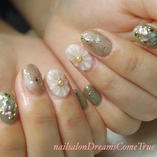 ぷっくりお花のネイルデザイン ネイルブック