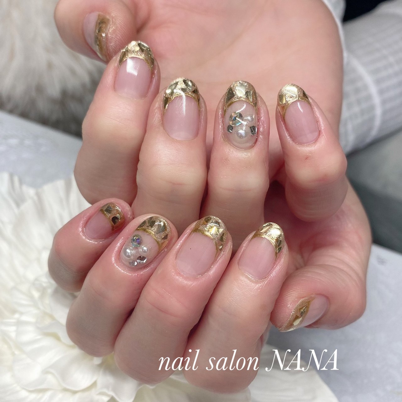 オールシーズン ハンド フレンチ ホログラム パール Nail Salon Nanaのネイルデザイン No ネイルブック