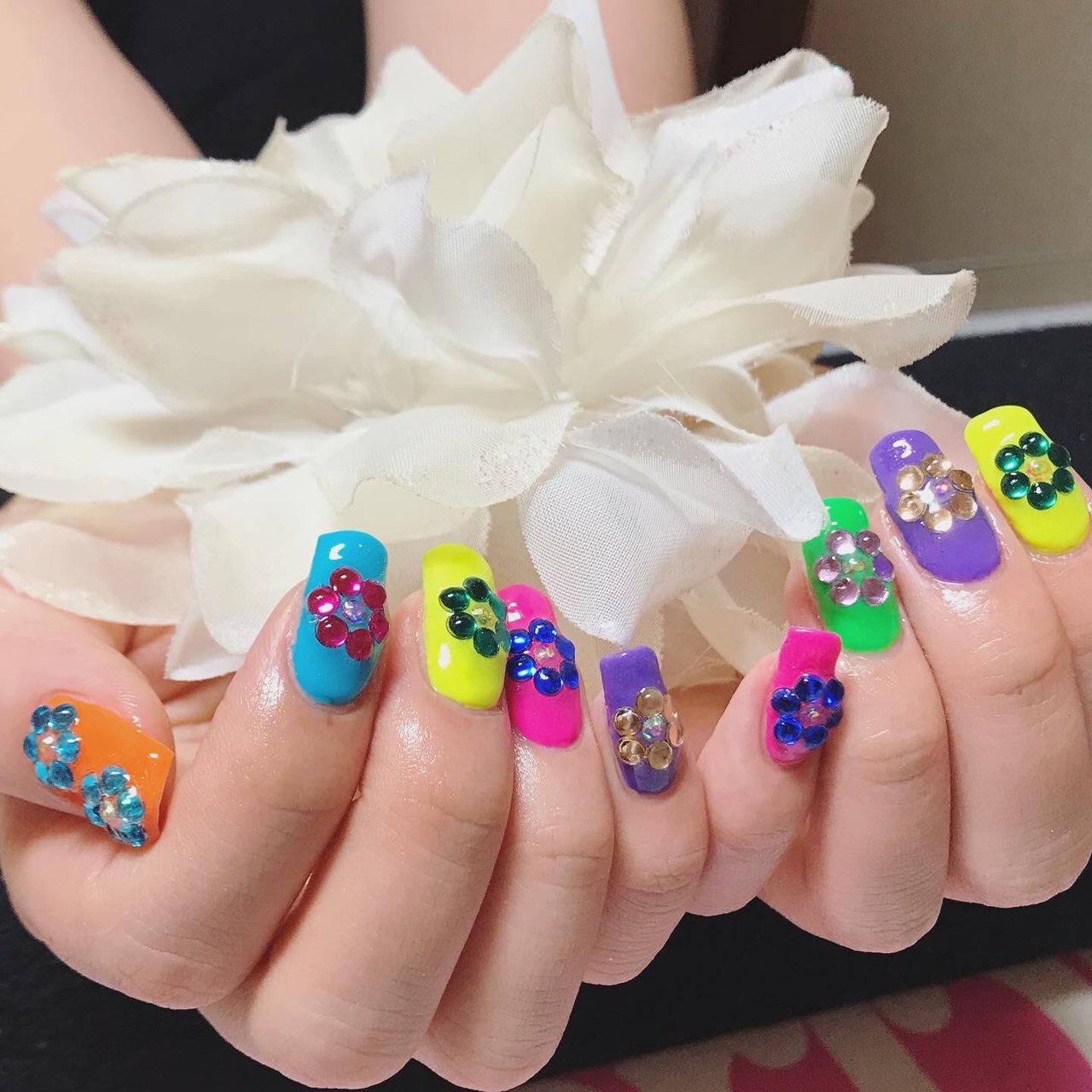 オールシーズン ハンド フラワー ロング カラフル A Nailのネイルデザイン No ネイルブック