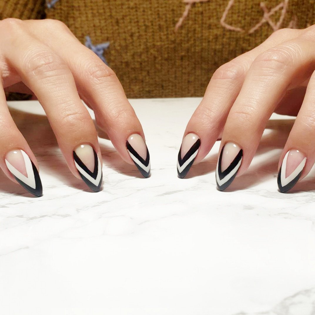 オールシーズン ハンド 変形フレンチ ショート ホワイト 岐阜市 Nail Salon M Ripのネイルデザイン No ネイル ブック