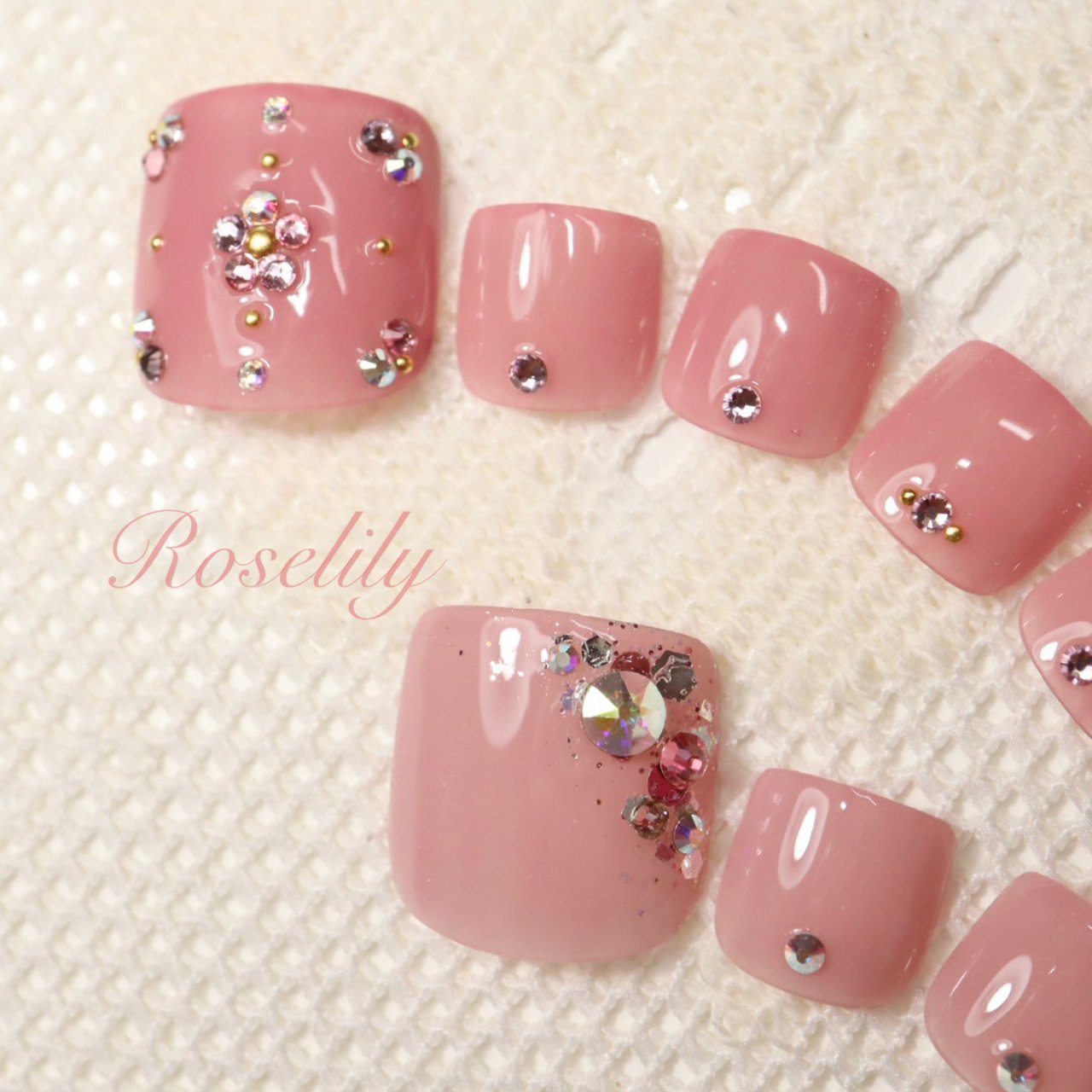 オールシーズン オフィス パーティー デート フット ローズリリー Rose Lily 青葉区たまプラーザ のネイル デザイン No ネイルブック