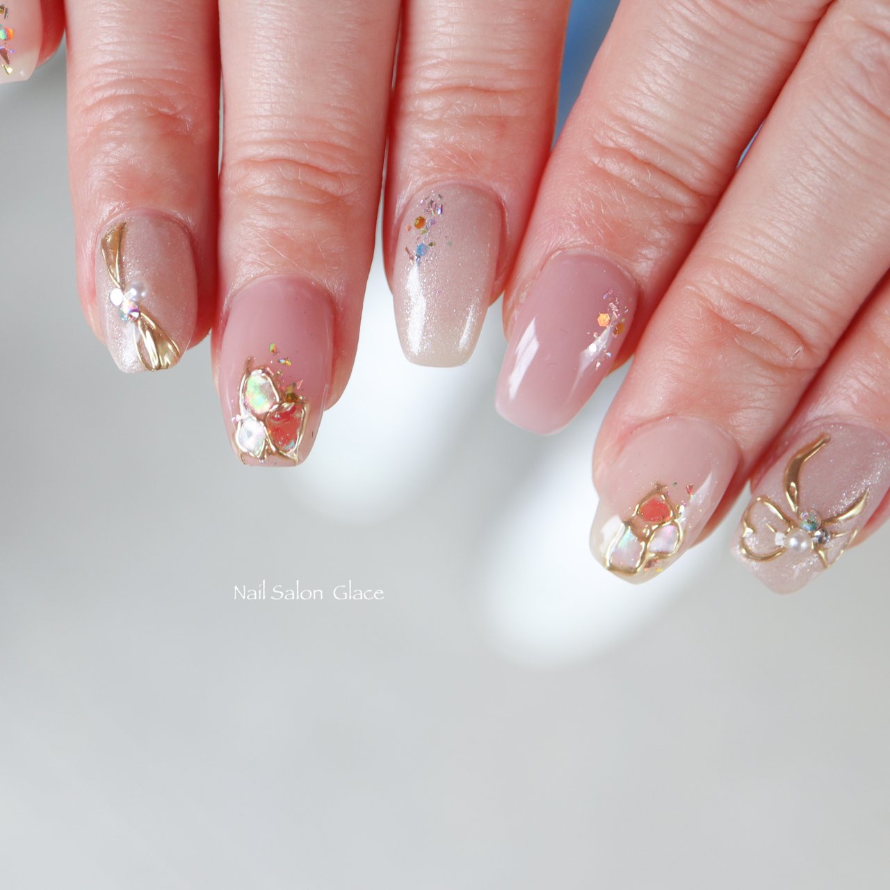 春 夏 ニュアンス ミラー ベージュ Nail Salon Glaceのネイルデザイン No 636 ネイルブック