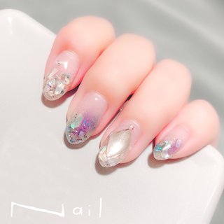 #ジェルネイル #上品ネイル #シンプルネイル #シェル #梅雨 #ラメ #ニュアンス #グラデーション #春 #夏 #梅雨 #ハンド #グラデーション #ビジュー #ラメ #シェル #ニュアンス #ミディアム #パープル #シルバー #パステル #ジェルネイル #szk #ネイルブック