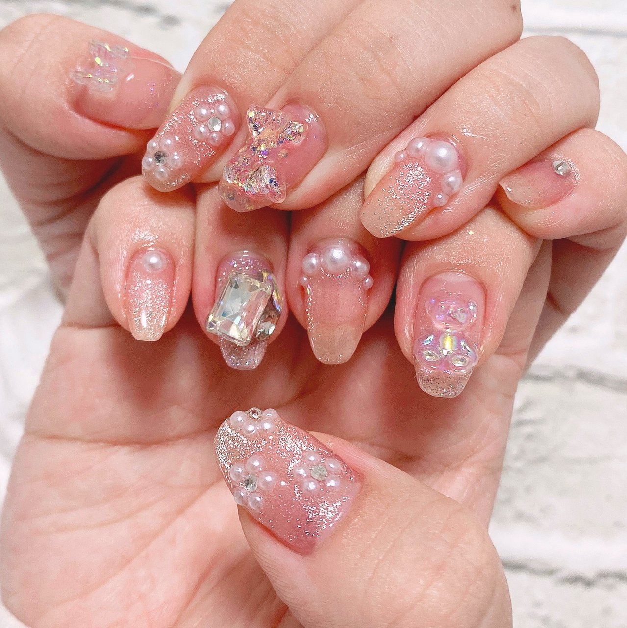 夏 ハンド ビジュー フラワー 3d Alisa Nailのネイルデザイン No ネイルブック