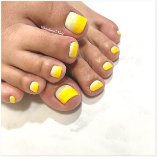 21年 新着順 グラデーション 春夏フットネイルのネイルデザイン ネイルブック