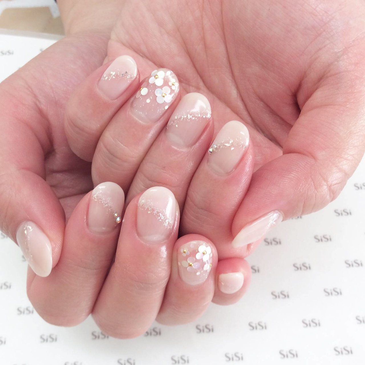 Nailsalon Sisi ネイルサロンシシ 東銀座のネイルデザイン No ネイルブック