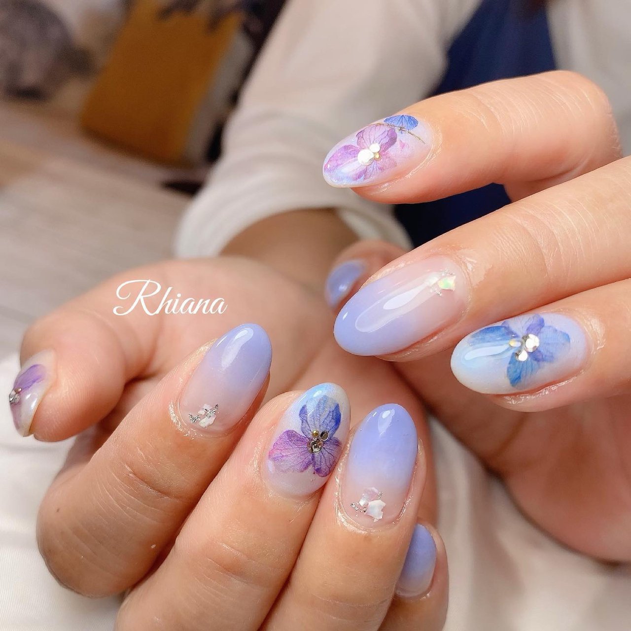 Privatenailsalon Rhianaのネイルデザイン No ネイルブック