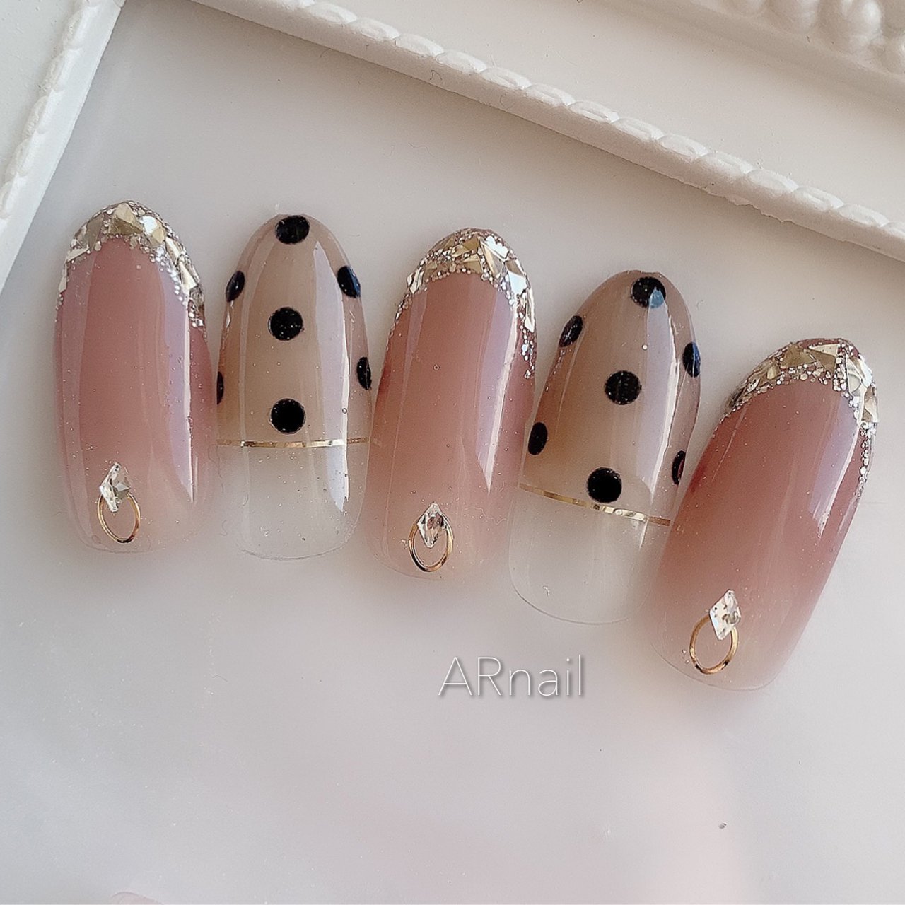 13日発送 aki ネイルテーブル ARnail akiのネイルデザイン[No.6397356]｜ネイルブック