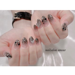 * ブラックラメでキラキラ😍💅✨
*
ちょうちょがポイント🥺🦋
*
❤︎スカルプ得意です✍️
❤︎美フォルムでモチのいいスカルプ作ります💅
❤︎ご予約はプロフィール欄のURL or LINE @からお願いします♡
❤︎毎回当店ジェルオフ&当店スカルプオフ無料♪
❤︎お持ち込み画像大歓迎♡
❤︎パーツ&キラキラビジュー沢山あります♪
❤︎Vカットビジュー種類豊富♡
*
＊＊＊＊＊＊＊＊＊＊＊＊＊＊＊＊＊＊＊＊
　
💅nailsalon amour💅
*9時〜open🎀
*東京都調布市💁‍♀️
*京王線仙川駅徒歩7分🚶‍♀️
*不定休🏠
*ご予約LINE 【@ocj6294a】まで♡
＊＊＊＊＊＊＊＊＊＊＊＊＊＊＊＊＊＊＊＊
********************************
＊少人数制　ネイルスクール ＊.
.
日本ネイリスト協会認定講師が直接指導致します。
.
＊JNEC 3級.2級.1級
＊JNA 初級.中級.上級
＊セルフネイル
＊サロンワーク
午前 9時〜12時（3時間）
午後 13時〜16時（3時間）
.
LINE @ocj6294a
mail private.nailsalon.amour@gmail.com
.
お気軽にお問い合わせ下さい♡.
********************************
*
*
#ちょうちょネイル #蝶々ネイル #蝶々パーツ 
#認定講師#パラジェル登録サロン#デザインスカルプ#スカルプネイル#ロングネイル#ギャルネイル#美甲#日式美甲#凝胶指甲#네일#젤네일#スカルプ#ネイルケア#調布ネイルサロン#仙川ネイルサロン#吉祥寺ネイルサロン#仙川ネイルサロンアムール#調布スカルプネイル
#nailfashion#nails#nailart#naildesign#gelnail#nailstyle#nailswag#nailstagram #オールシーズン #ハンド #グラデーション #ビジュー #ラメ #ミディアム #ブラック #シルバー #ジェルネイル #nailsalon-amour #ネイルブック