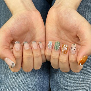 ちくはぐnuance nail👚♡ 
チェック柄人気です🥰
greenとbrownの組み合わせも可愛い✳︎

#アートし放題コース💅💕 

お持ち込みのデザインです！

#Nails#nail#nailsalon#ネイル #ネイルデザイン #ネイルアート #ジェルネイル #大阪ネイル #大阪ネイルサロン#西宮ネイル#西宮北口#西宮#今津#今津ネイル#チェック柄ネイル #アシンメトリーネイル #アシンメトリーネイルデザイン #春 #夏 #秋 #冬 #ハンド #橘　明日香 #ネイルブック