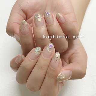 ゴールドラメグラデーションのネイルデザイン ネイルブック