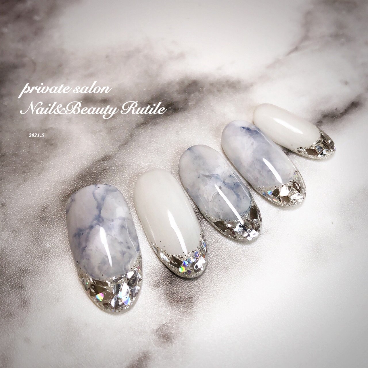 オールシーズン フレンチ ホログラム ラメ 大理石 Nail Beautyrutile Risaのネイルデザイン No ネイル ブック