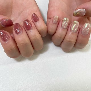 ぽこぽこasymmetry nail🌿 
つるんっと可愛いアシンメトリー🥰

#アートし放題コース💅💕 
持ち込みの画像から🥰

#大阪梅田 #梅田ネイル #Nails#nail#nailsalon#ネイル #ネイルデザイン #ネイルアート #ジェルネイル #大阪ネイル #大阪ネイルサロン
#ニュアンスネイル#ミラーネイル#オーロラミラーネイル #オールシーズン #ハンド #橘　明日香 #ネイルブック