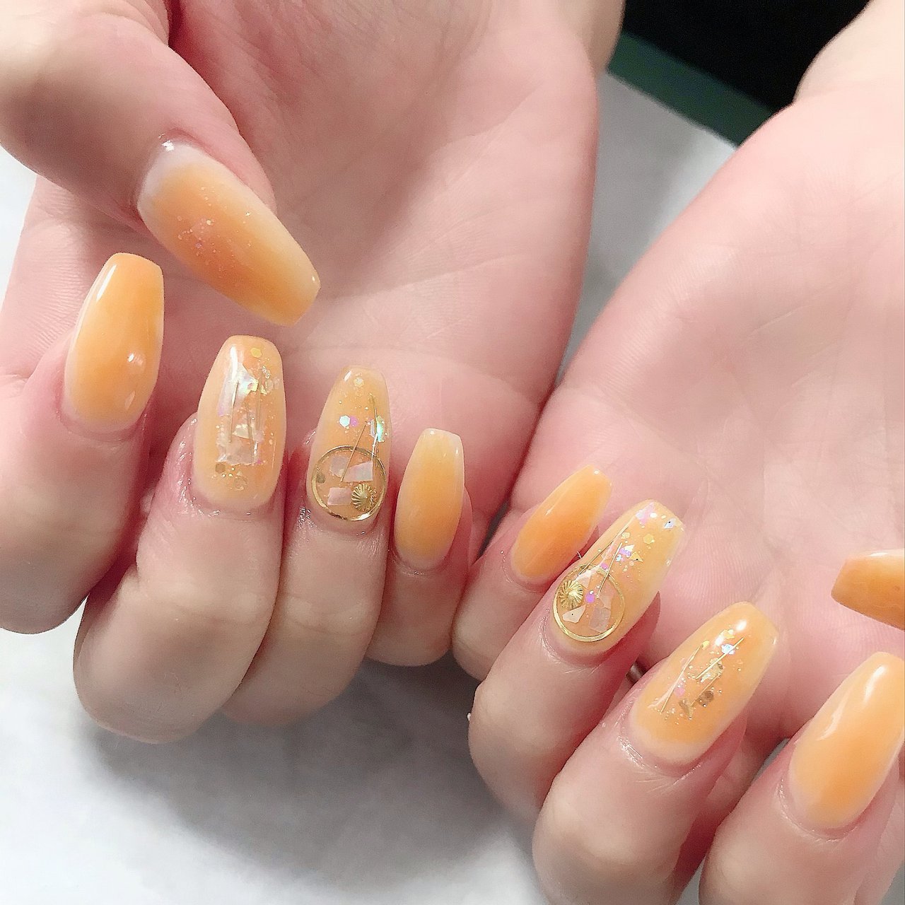 夏 ハンド シンプル グラデーション シェル Nailsalon Pearl Mネイルサロンパールエムのネイルデザイン No ネイルブック