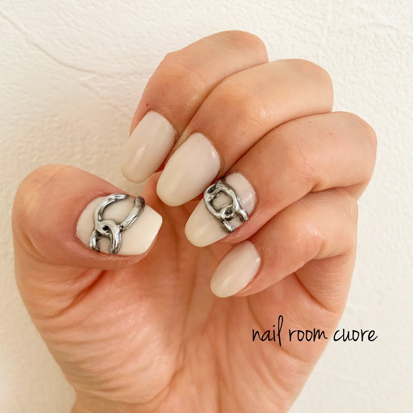 オールシーズン ハンド ワンカラー マット ミラー Nailroom Cuore 松尾典子のネイルデザイン No ネイルブック