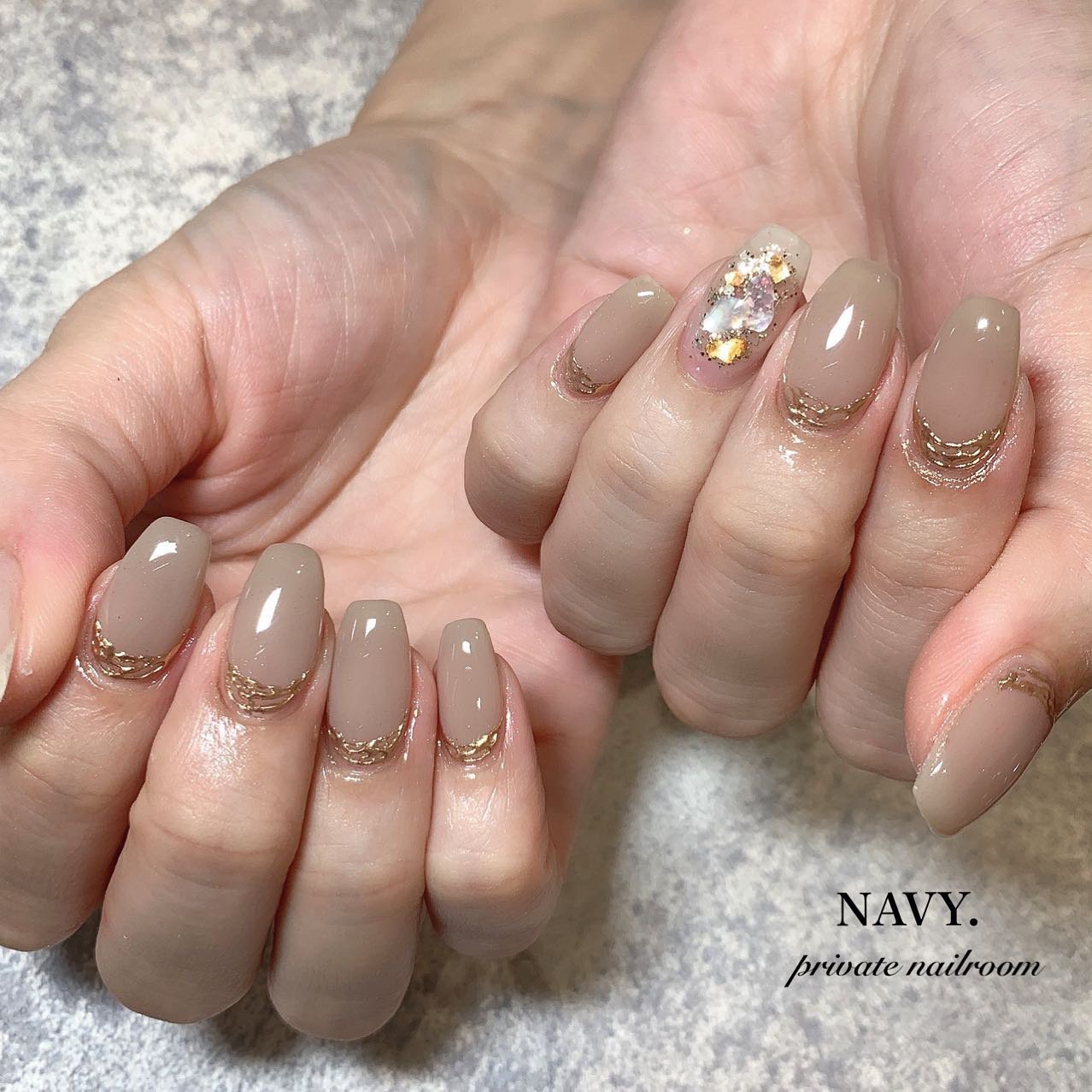グレージュ ゴールド シルバー Navy ネイビー のネイルデザイン No ネイルブック