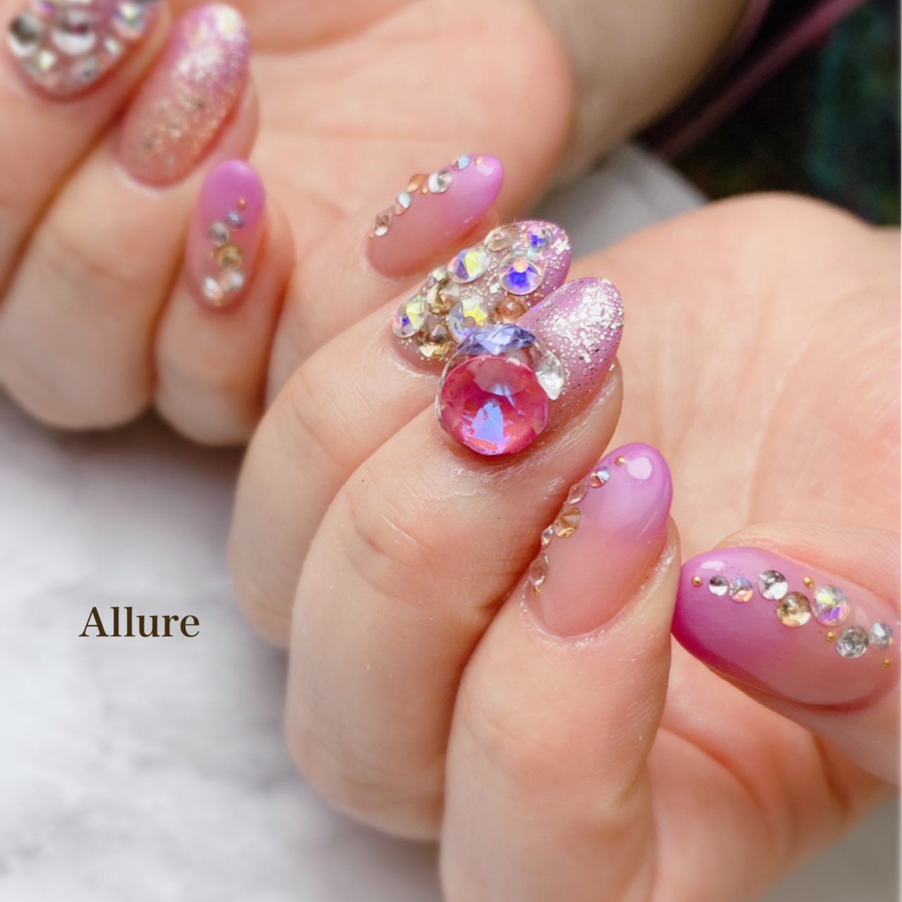 ブライダル パーティー ハンド ピンク ゴールド Allure アリュール 京都三条のネイルデザイン No ネイルブック