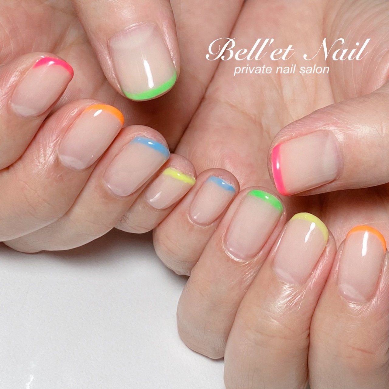 夏 ハンド フレンチ ネオンカラー Bell Et Nail ネイリストayakoのネイルデザイン No ネイルブック