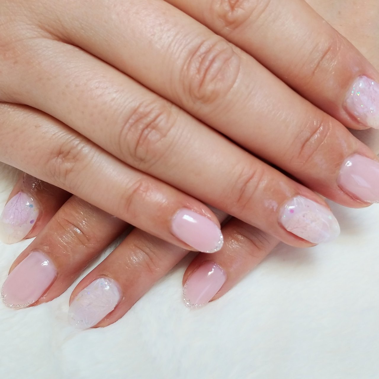 夏 梅雨 オフィス ワンカラー フラワー Nail Oasis Easeのネイルデザイン No ネイルブック