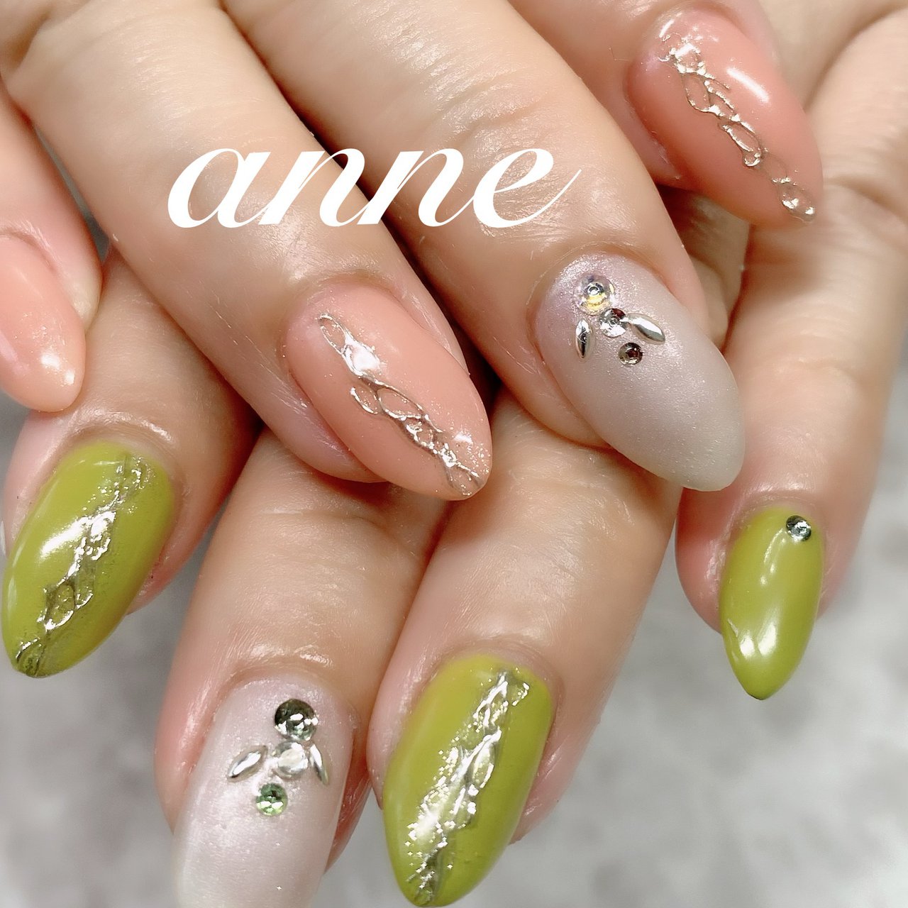 アンティーク チェーン ミラー Nailsalon Anne のネイルデザイン No ネイルブック