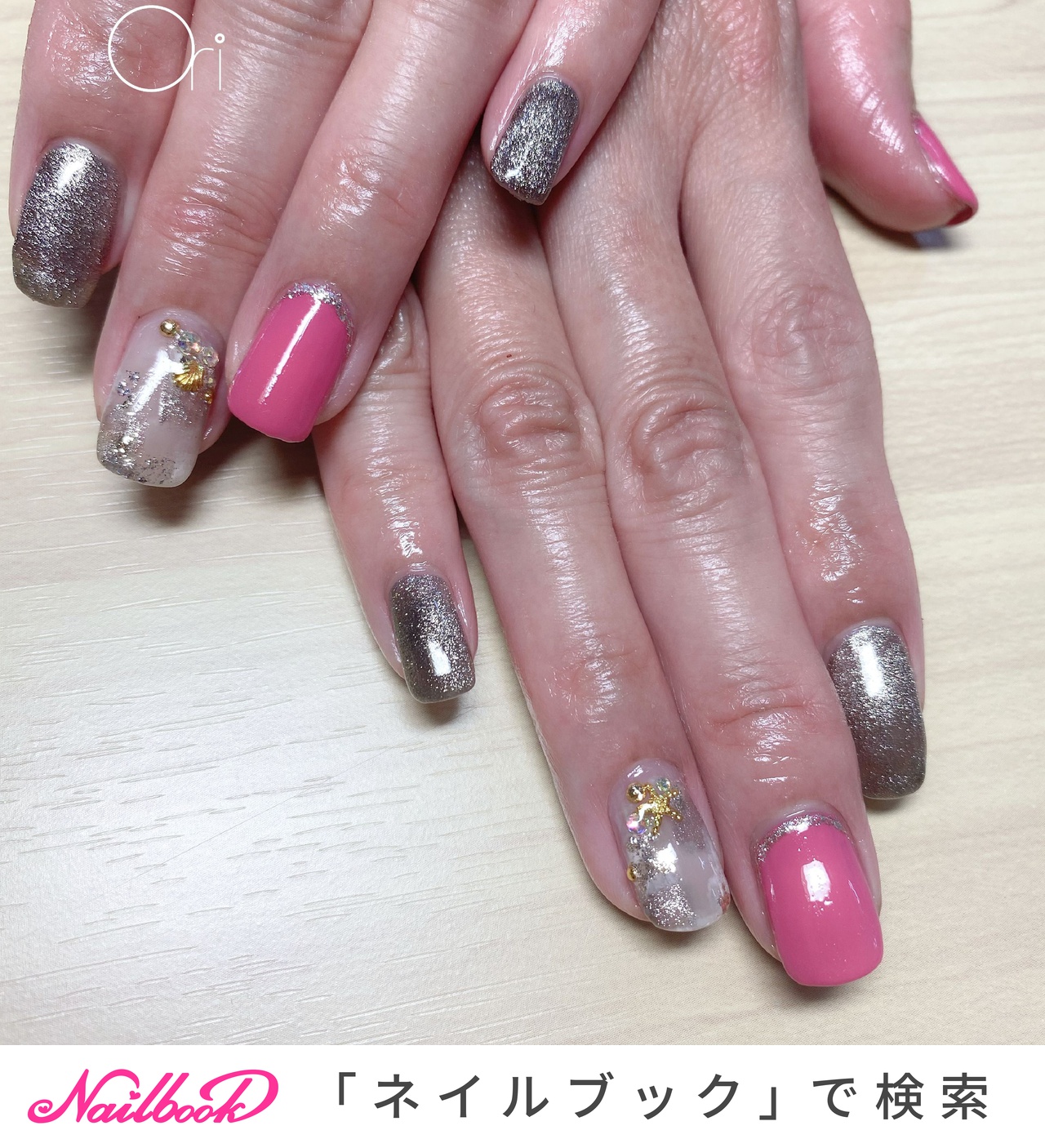 ショッキングピンク色のネイルデザイン ネイルブック