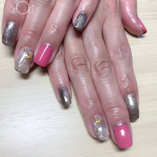 シンプル ショッキングピンクのネイルデザイン ネイルブック