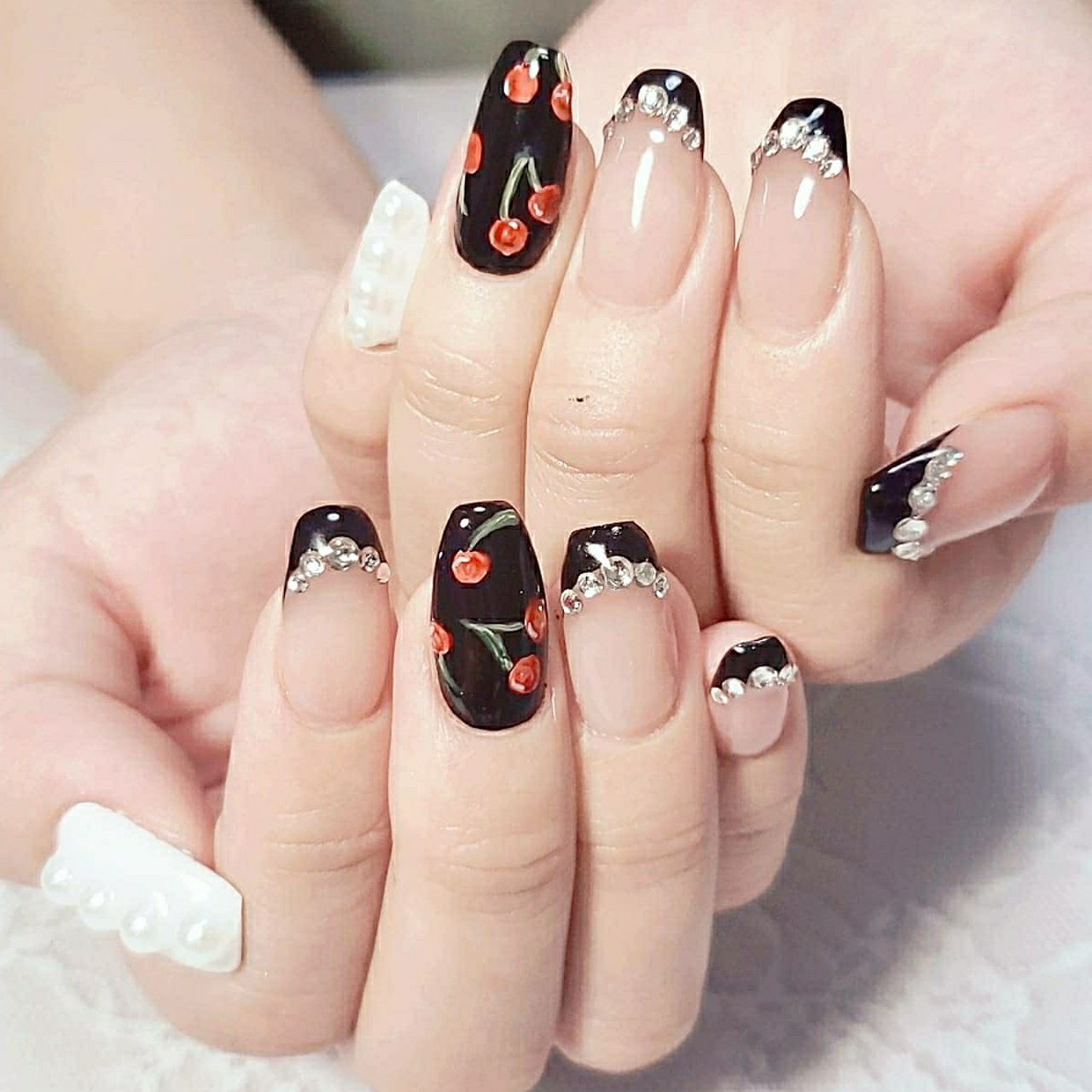 春 オールシーズン デート 女子会 フレンチ Bijoude Nail ビジュードネイル のネイルデザイン No ネイルブック