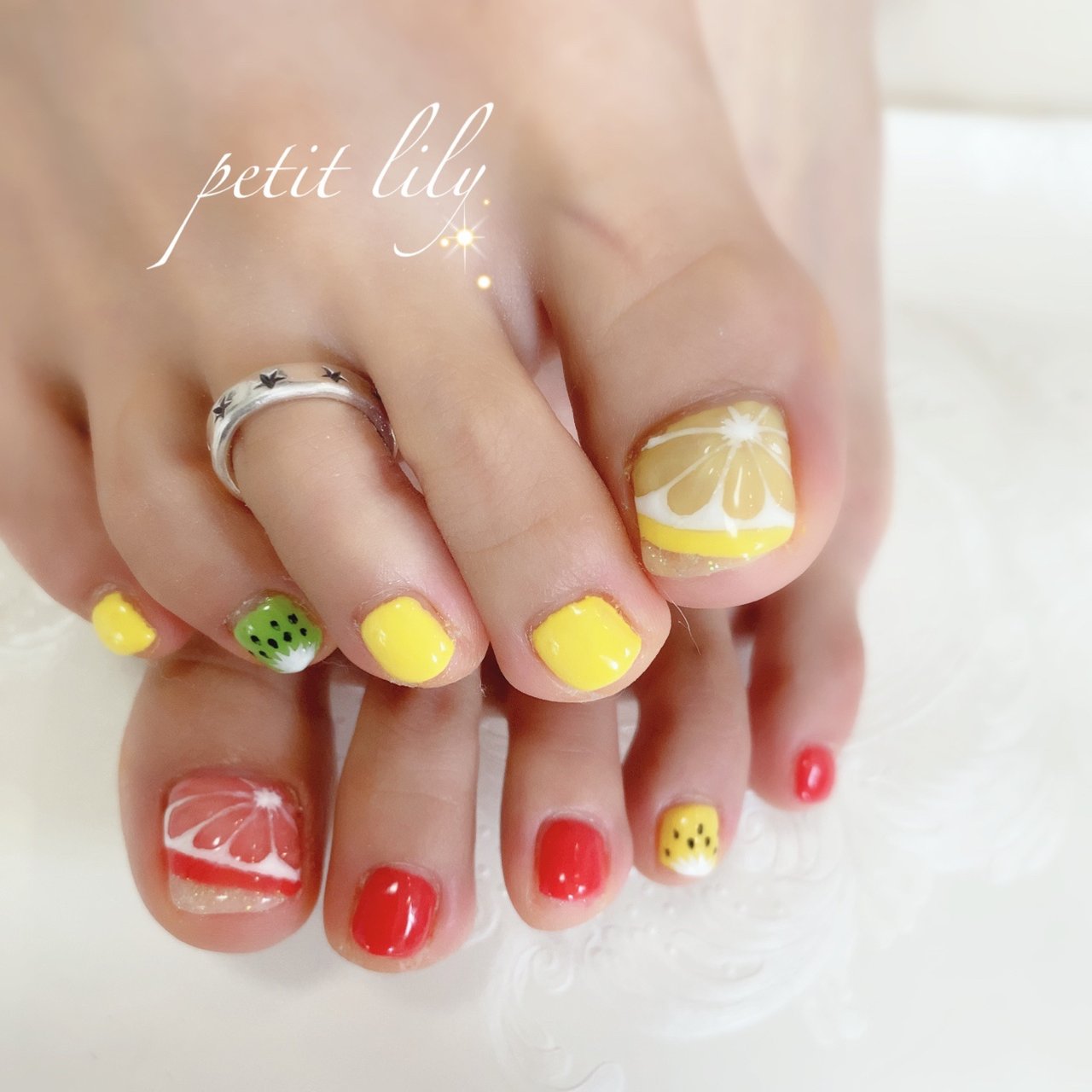 夏 海 リゾート フット トロピカル Sayuriのネイルデザイン No ネイルブック