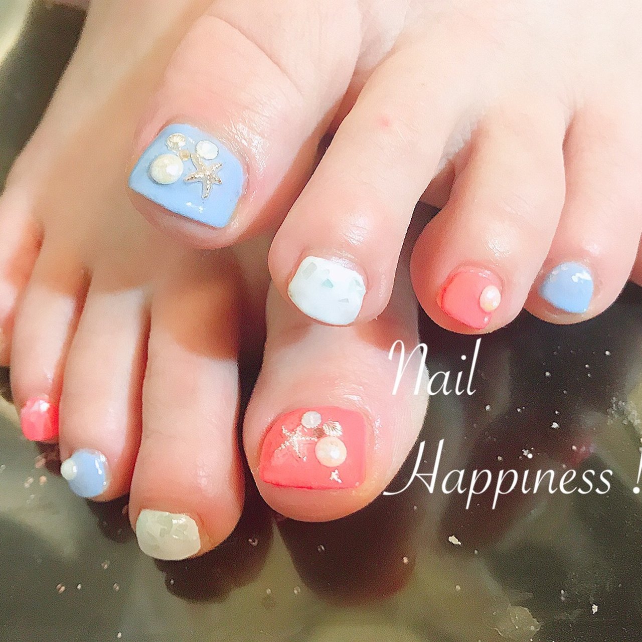 夏 オールシーズン 海 リゾート フット Nail Happiness ネイルハピネス ささきまきのネイルデザイン No ネイルブック