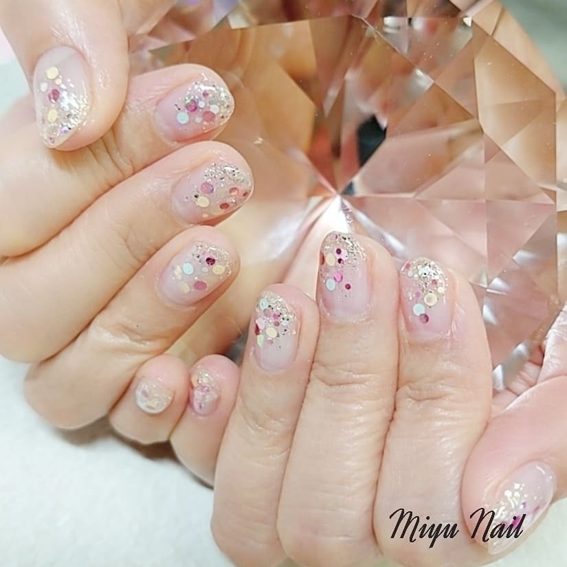 オールシーズン ハンド グラデーション ホログラム ラメ Miyu Nailのネイルデザイン No ネイルブック