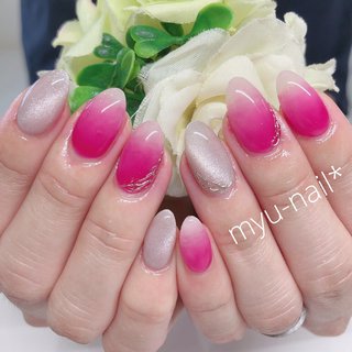 グレージュ 逆グラデーションのネイルデザイン ネイルブック