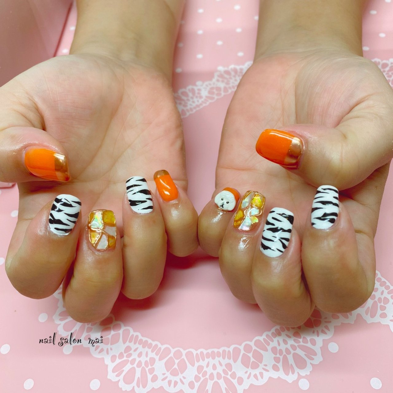 ハンド ホワイト オレンジ ブラック ジェルネイル まいのネイルデザイン No ネイルブック