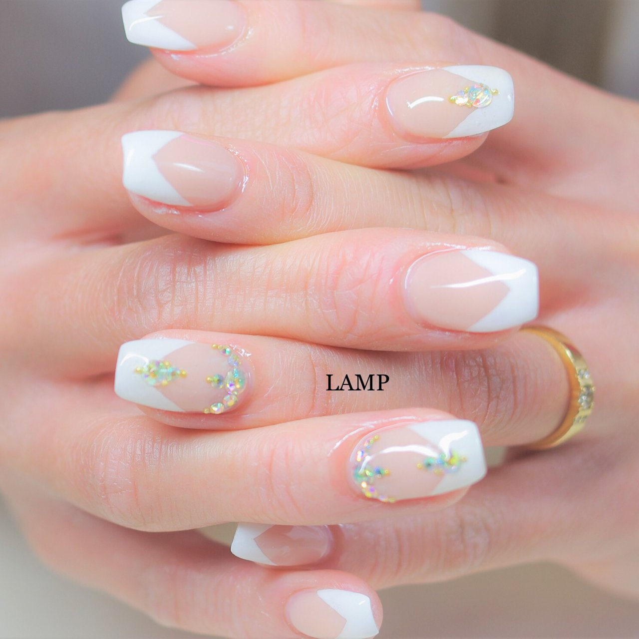 オールシーズン オフィス ブライダル ハンド 変形フレンチ Nailsalon Lampのネイルデザイン No ネイルブック