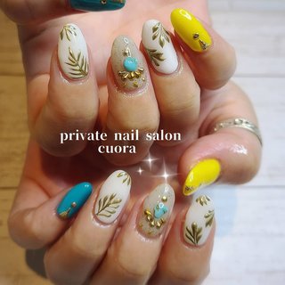 ボタニカル 派手ネイルのネイルデザイン ネイルブック