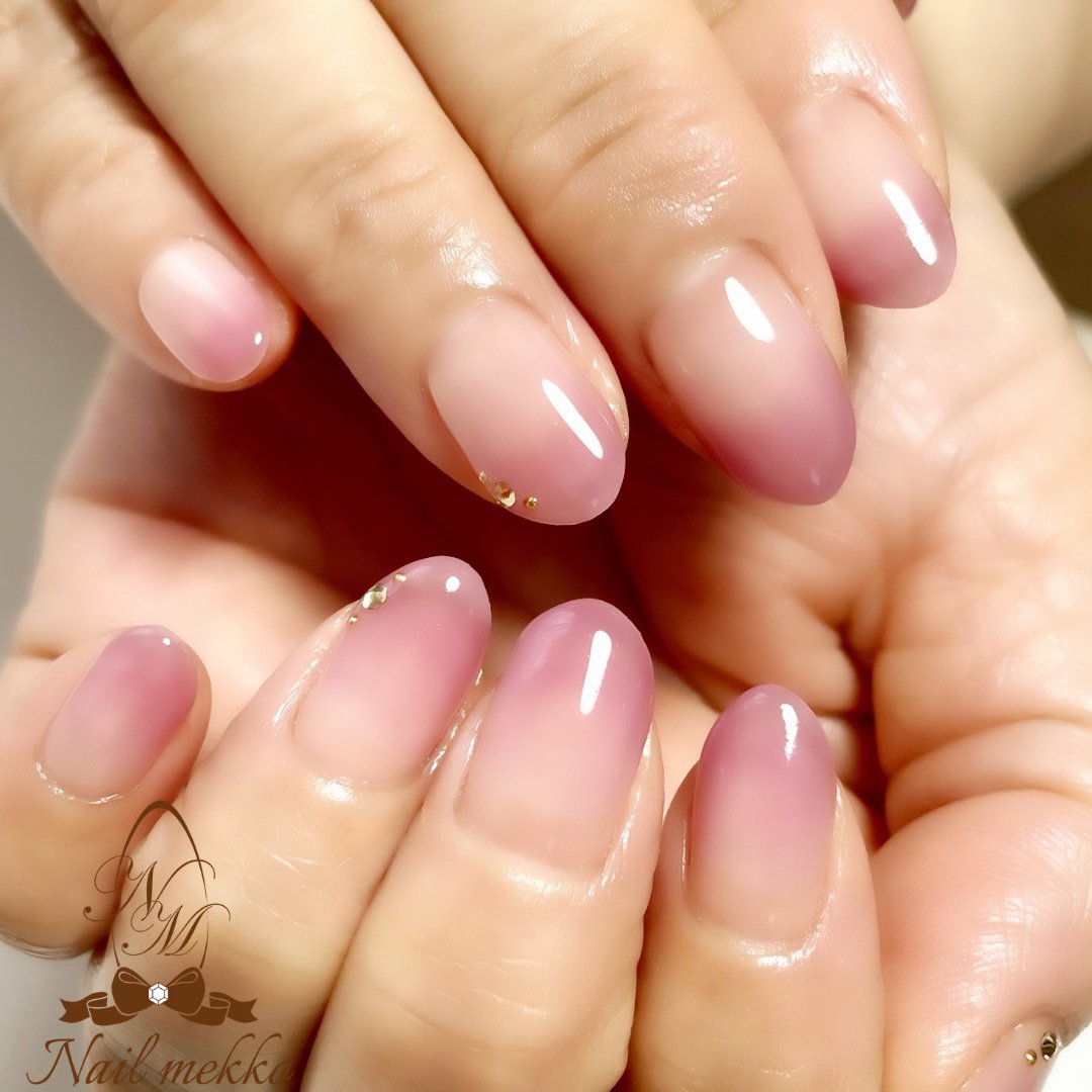 シンプル グラデーション ピンク グレージュ スモーキー Nail Mekkoのネイルデザイン No ネイルブック